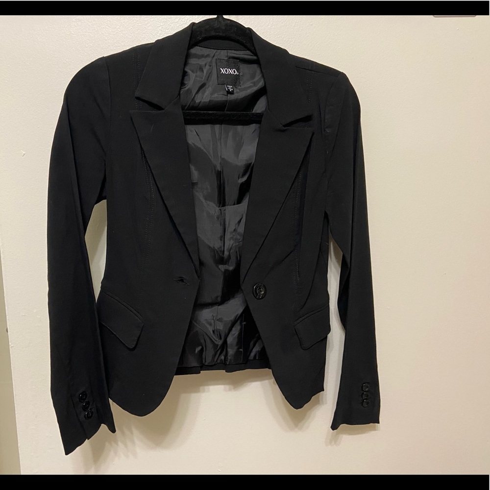 Classic black blazer in womens small